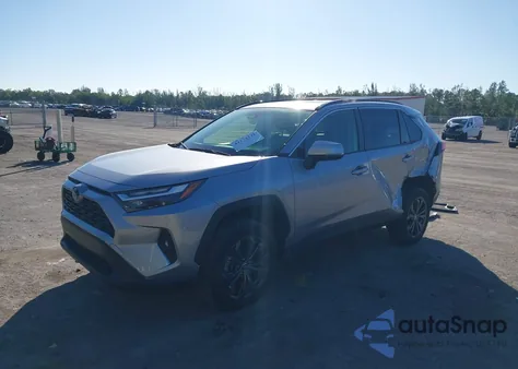 2023 Toyota Rav4 Hybrid Xle Premium z USA, uszkodzony, nr VIN JTMB6RFV8PD083629